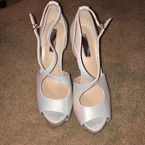 INC heels - Picture 4 of 5